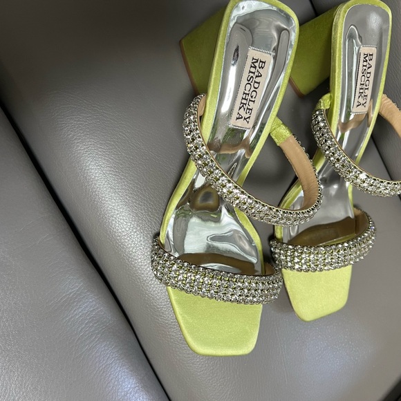 Badgley Mischka Frankie sandal size 8 brand new - Picture 3 of 6